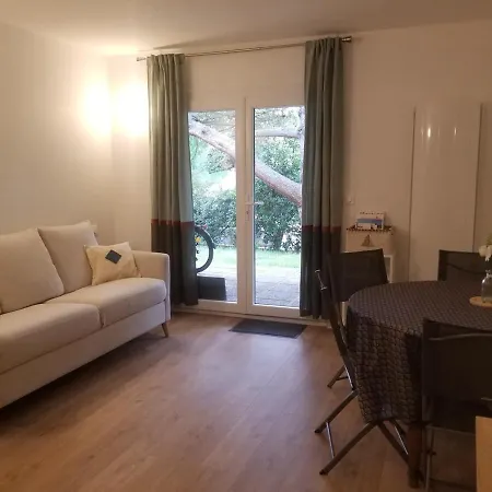 Casa vacanze Appt 3 P Rez De Jardin, Proche Plage Pereire *